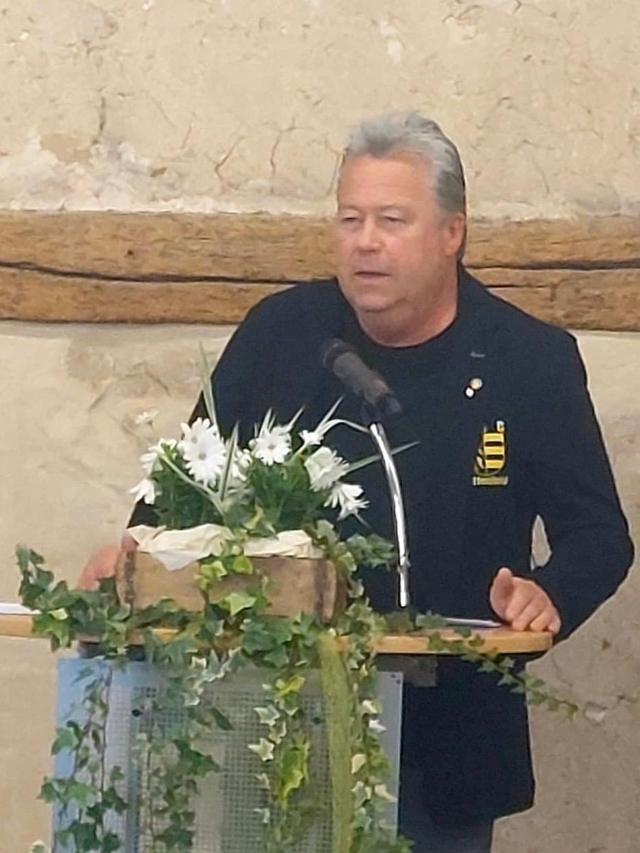 Wolfgang redet bei der Bittenfelder Vereinsehrung